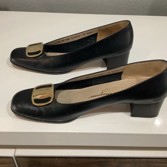Vintage Salvatore Ferragamo Size 8 AAA Black - Picture 7 of 10
